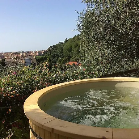 Apartamento Sleeps 6 Pool Air Con Wifi Chiavari
